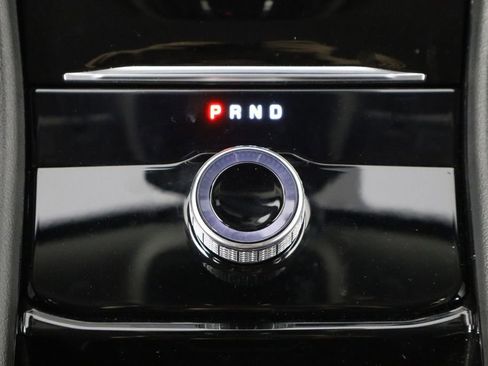 Used 2023 Jeep Grand Cherokee Laredo AWD/4WD image 33