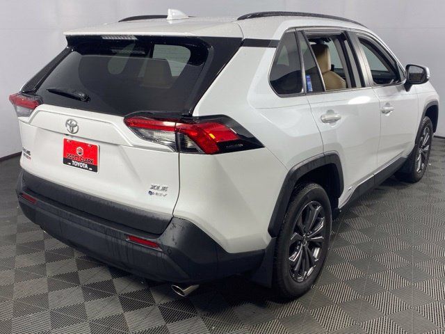Used 2025 Toyota RAV4 XLE Premium w/ Weather Package AWD/4WD image 9