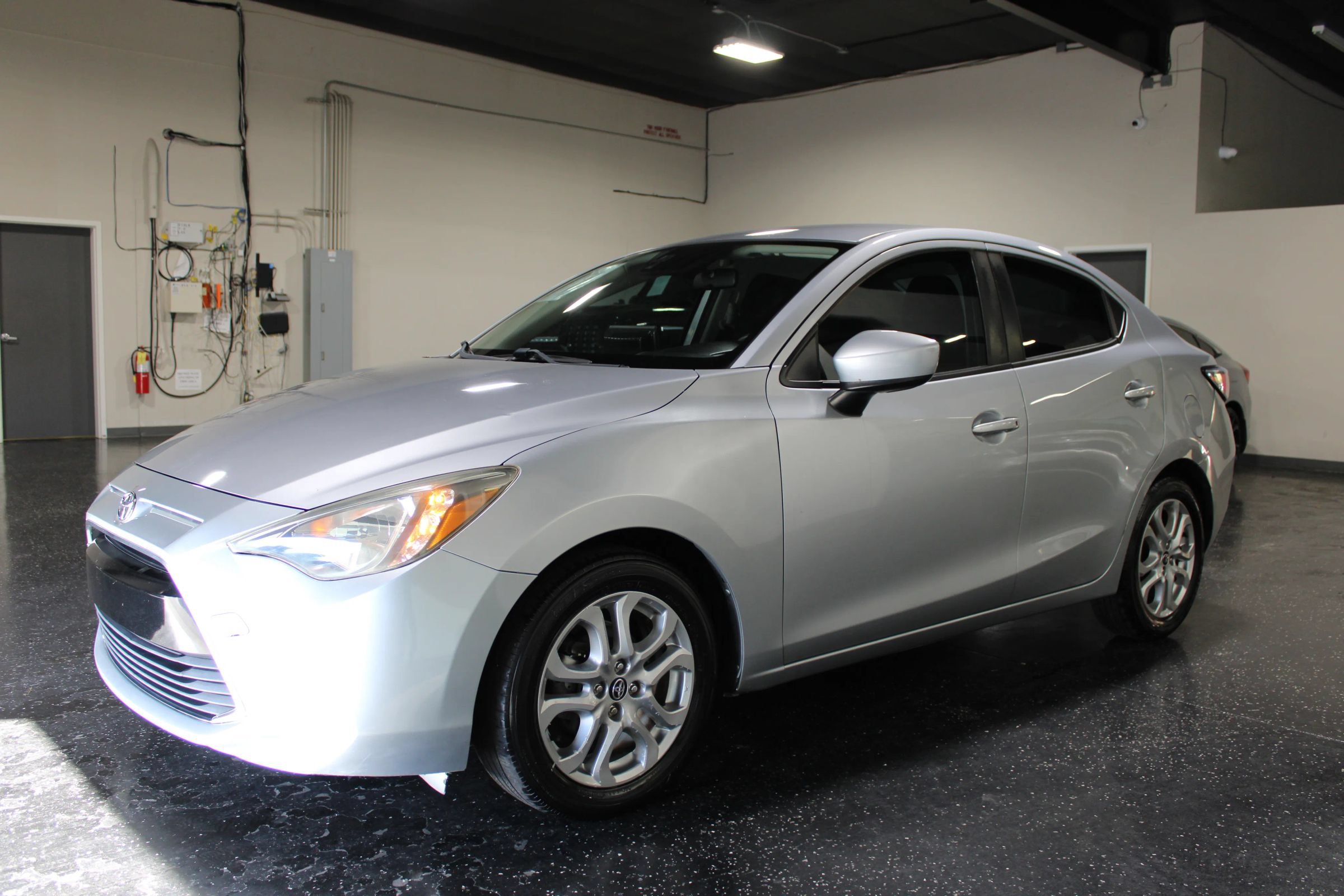 Used 2017 Toyota Yaris iA FWD image 7