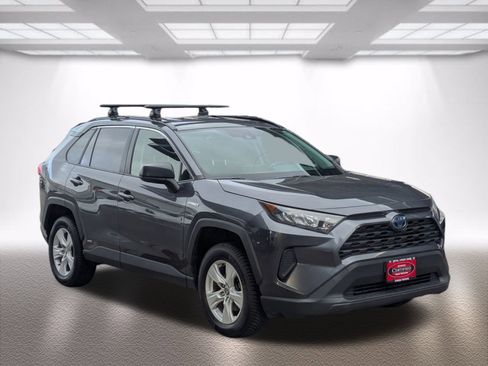 Certified 2020 Toyota RAV4 LE image 1