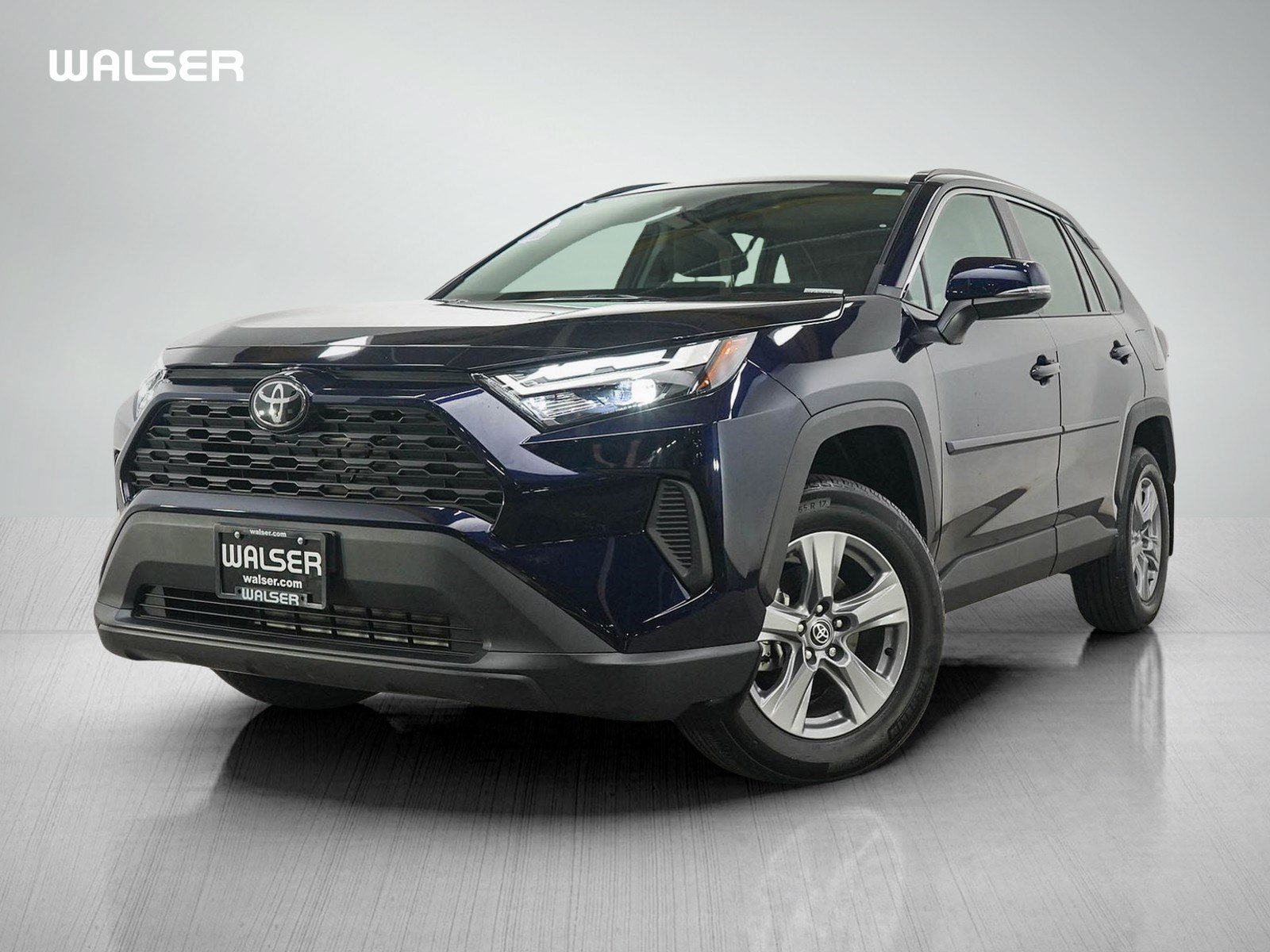 Used 2022 Toyota RAV4 XLE w/ Convenience Package AWD/4WD image 1