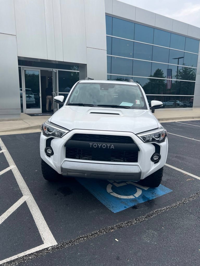 Used 2024 Toyota 4Runner TRD Off-Road Premium w/ Moonroof Package AWD/4WD image 3