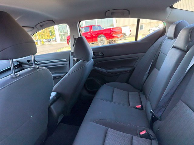 Used 2025 Nissan Altima 2.5 S FWD image 25