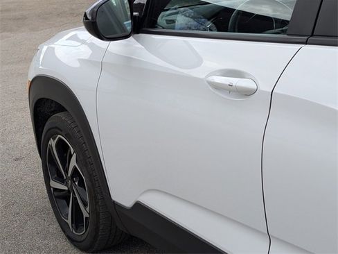 Used 2023 Chevrolet TrailBlazer RS w/ Convenience Package image 11