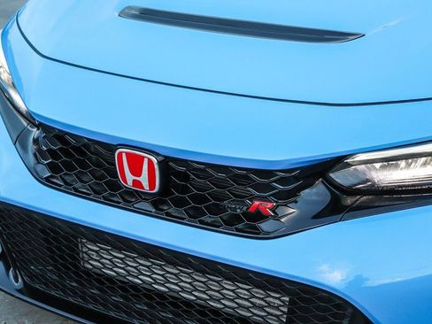 Used 2023 Honda Civic Type R image 6