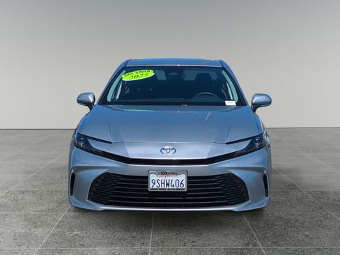 Used 2025 Toyota Camry LE image 8