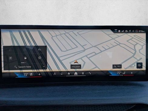 Used 2026 BMW 330i Sedan w/ Premium Package image 12