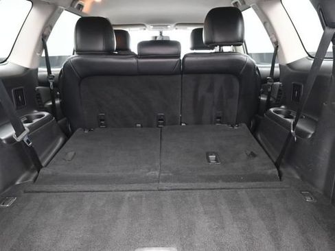 Used 2018 Nissan Pathfinder SL AWD/4WD image 26