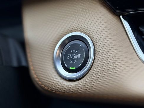 Used 2025 Chevrolet Equinox ACTIV w/ Safety and Technology Package image 13