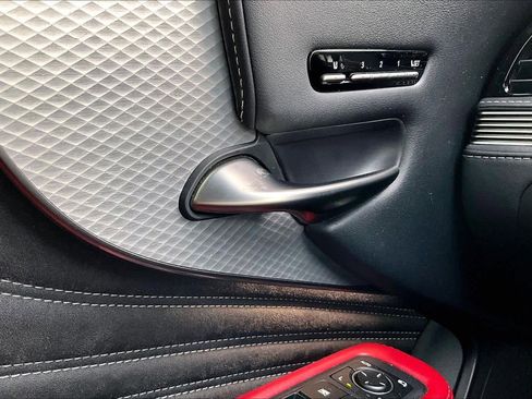 Used 2018 Lexus LS 500 F Sport w/ Accessory Package (Z2) image 35