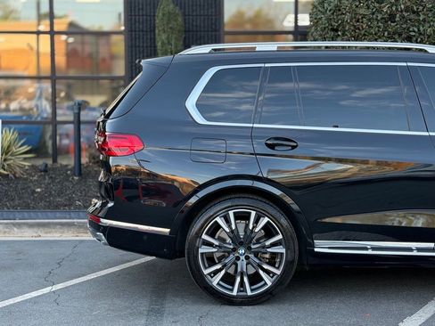 Used 2021 BMW X7 xDrive40i w/ Premium Package image 22