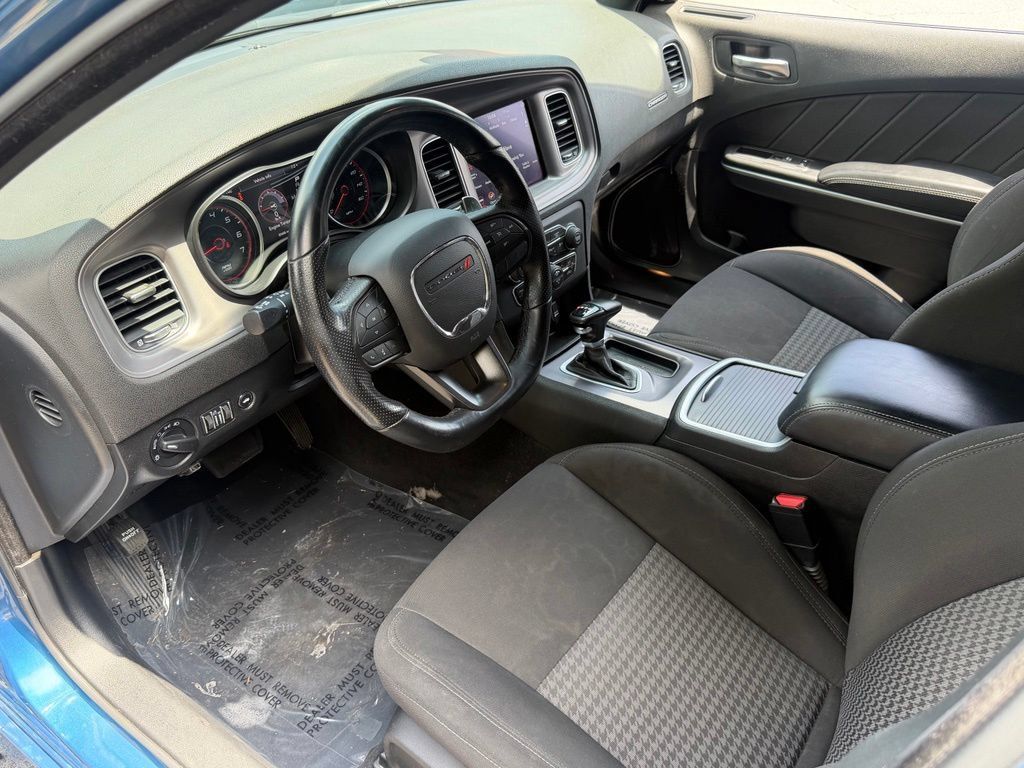 Used 2023 Dodge Charger R/T w/ Performance Handling Group RWD image 24