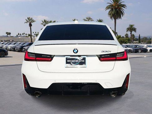 Certified 2024 BMW 330i 330i w/ M Sport Package image 6