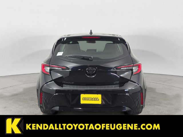 Certified 2025 Toyota Corolla Hatchback w/ SE Package FWD image 6