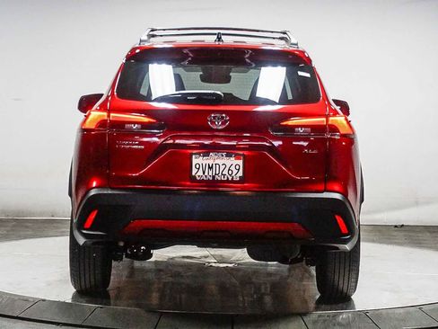 Certified 2025 Toyota Corolla Cross XLE w/ Convenience Package image 10