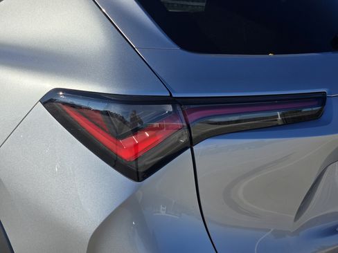 Certified 2025 Acura ADX Base image 16