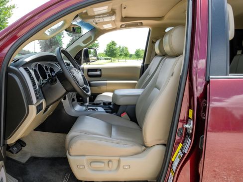 Used 2011 Toyota Sequoia Limited RWD image 3