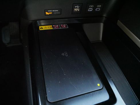 Certified 2025 Toyota Camry LE image 28