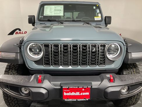 New 2026 Jeep Gladiator Rubicon image 2