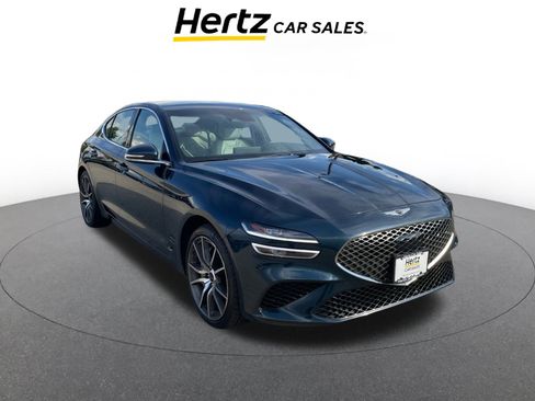 Used 2024 Genesis G70 2.5T image 1