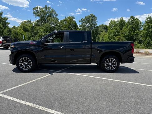 Used 2021 Chevrolet Silverado 1500 RST AWD/4WD image 2
