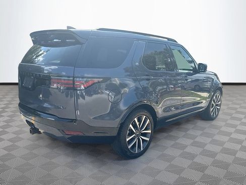 Used 2024 Land Rover Discovery Dynamic SE AWD/4WD image 6