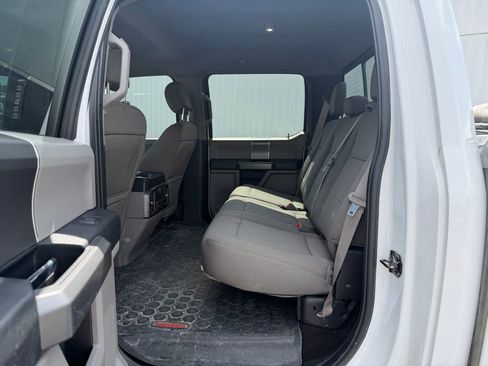 Used 2018 Ford F150 XLT w/ Equipment Group 302A Luxury AWD/4WD image 4