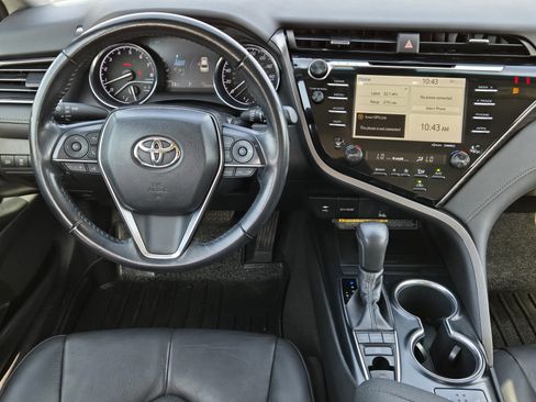 Used 2019 Toyota Camry XLE image 30