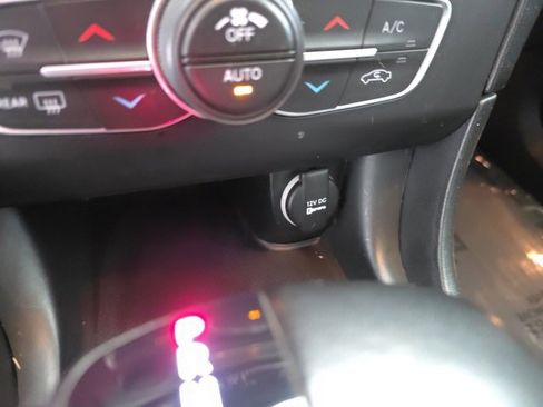 Used 2022 Dodge Charger SXT w/ Plus Group image 26