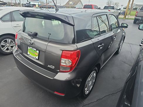 Used 2014 Scion xD image 9