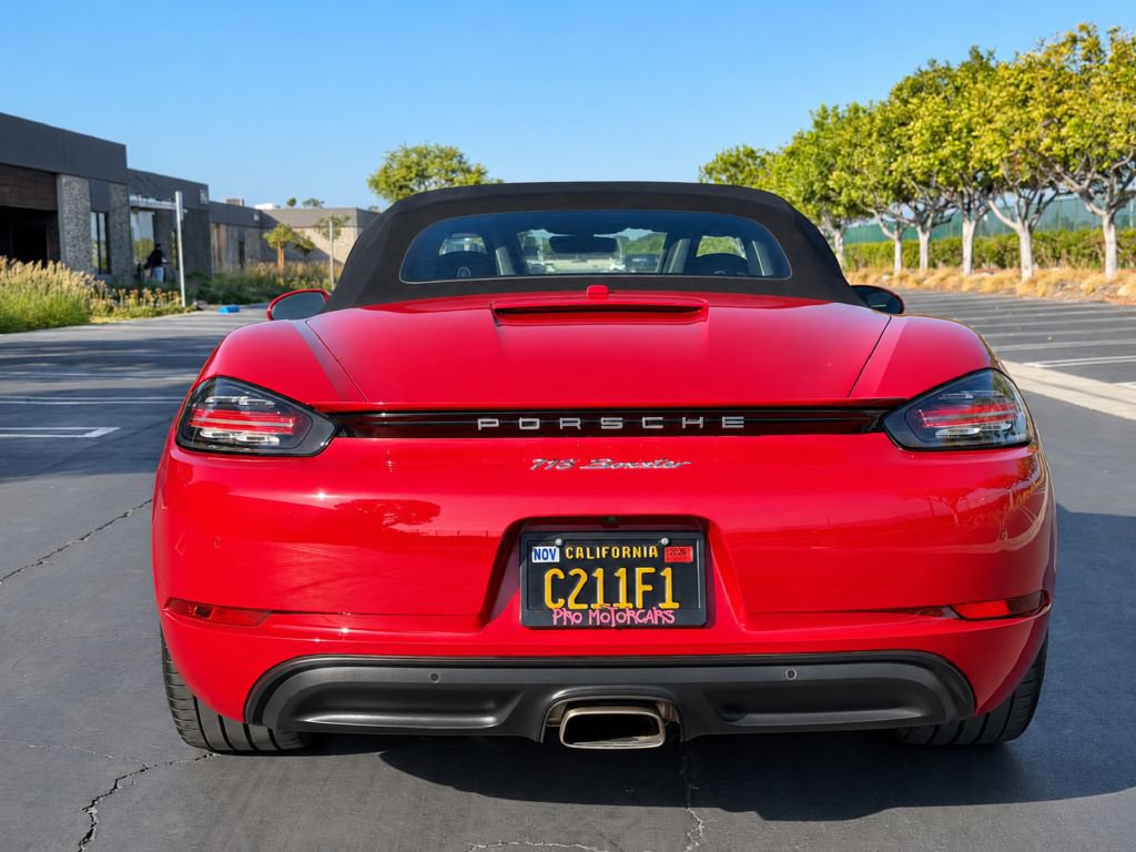 Used 2020 Porsche 718 Boxster RWD image 13