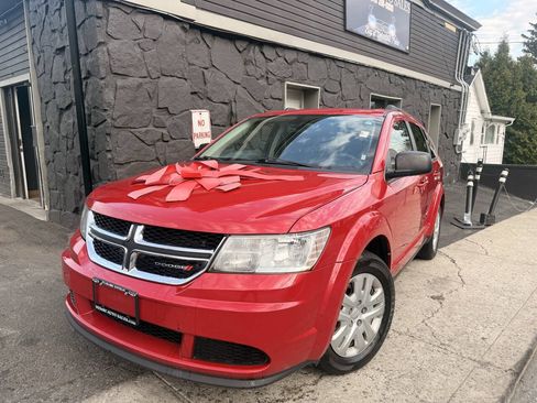 Used 2018 Dodge Journey SE FWD image 2
