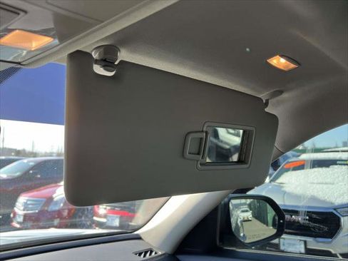 Used 2019 Volkswagen Atlas SE w/ Panoramic Sunroof Package image 34