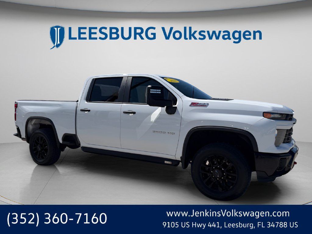 Used 2025 Chevrolet Silverado 2500 Custom w/ Custom Value Package AWD/4WD image 1