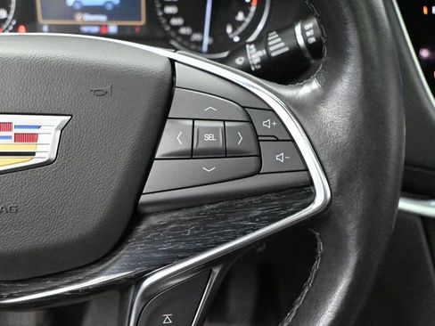 Used 2022 Cadillac XT5 Premium Luxury w/ LPO, Floor Liner Package image 32