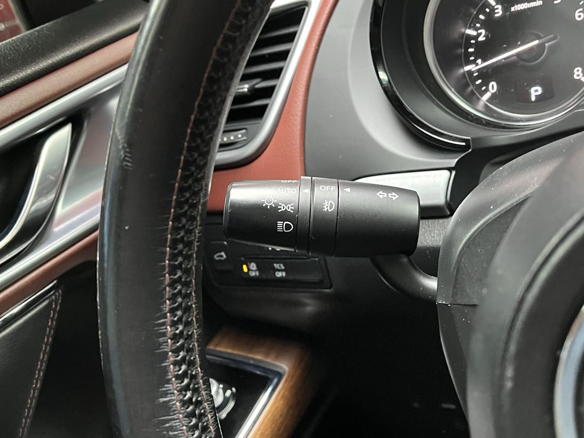 Used 2018 MAZDA CX-9 Signature AWD/4WD image 16