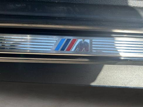 Used 2011 BMW X5 xDrive50i image 40