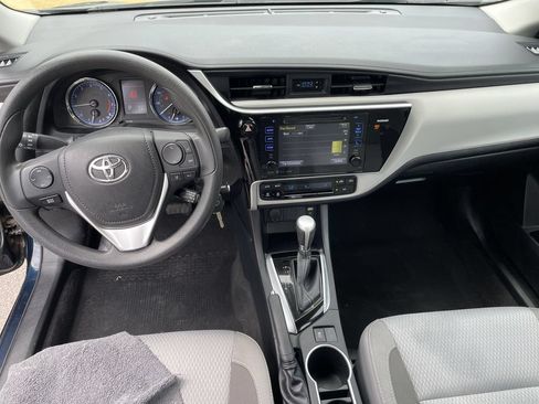 Used 2017 Toyota Corolla LE w/ LE Premium Package FWD image 15