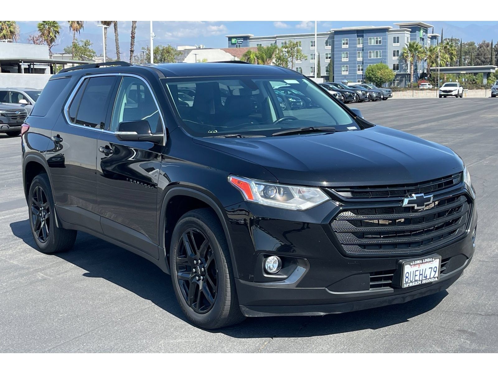 Used 2021 Chevrolet Traverse LT w/ LPO, Blackout Package FWD image 8