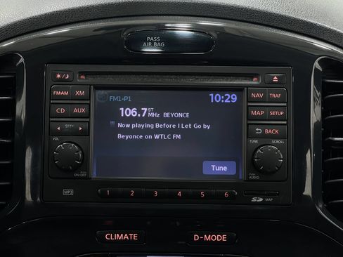 Used 2011 Nissan Juke SL AWD/4WD image 24