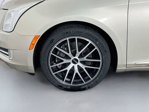 Used 2014 Cadillac XTS Luxury AWD/4WD image 10