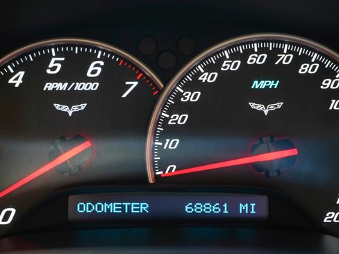 Used 2007 Chevrolet Corvette Coupe w/ Preferred Equipment Group RWD image 50