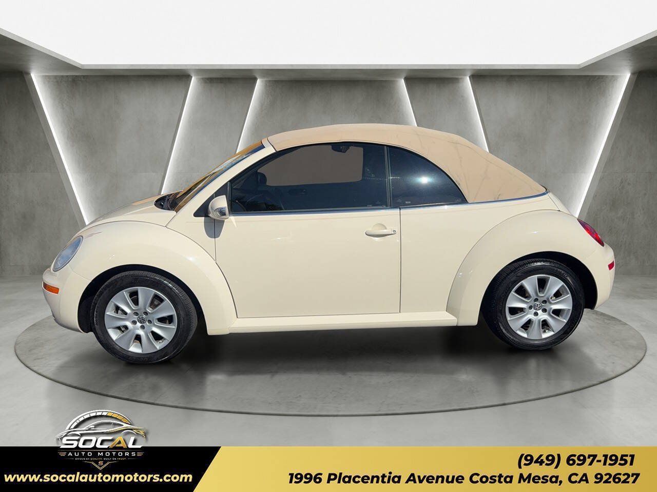 Used 2010 Volkswagen Beetle Convertible FWD image 15