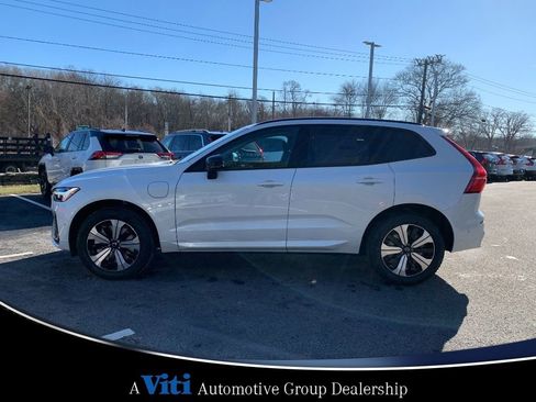 Used 2025 Volvo XC60 T8 Plus w/ Protection Package Premier image 5