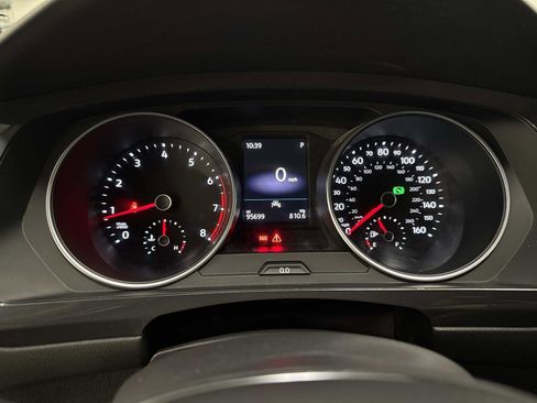 Used 2020 Volkswagen Tiguan SE image 59