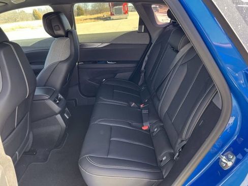 New 2026 Cadillac Optiq Luxury 1 image 26