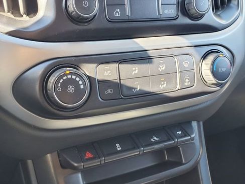 Certified 2022 Chevrolet Colorado LT w/ LT Convenience Package image 32