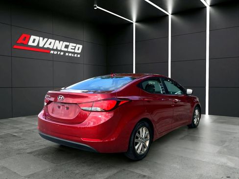 Used 2016 Hyundai Elantra SE w/ Option Group 02 FWD image 7