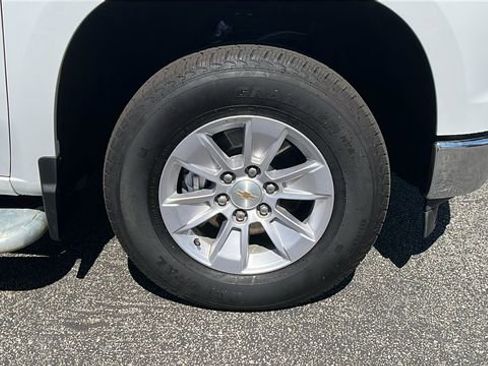 Used 2025 Chevrolet Silverado 1500 W/T RWD image 9