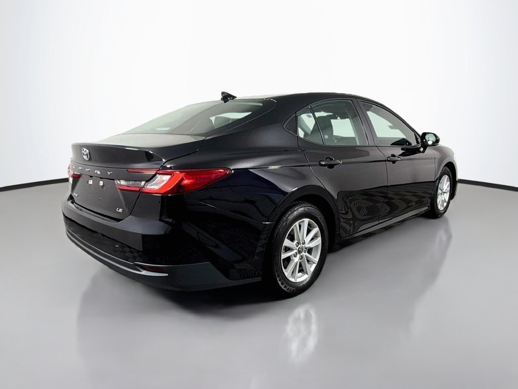 Used 2025 Toyota Camry LE FWD image 8